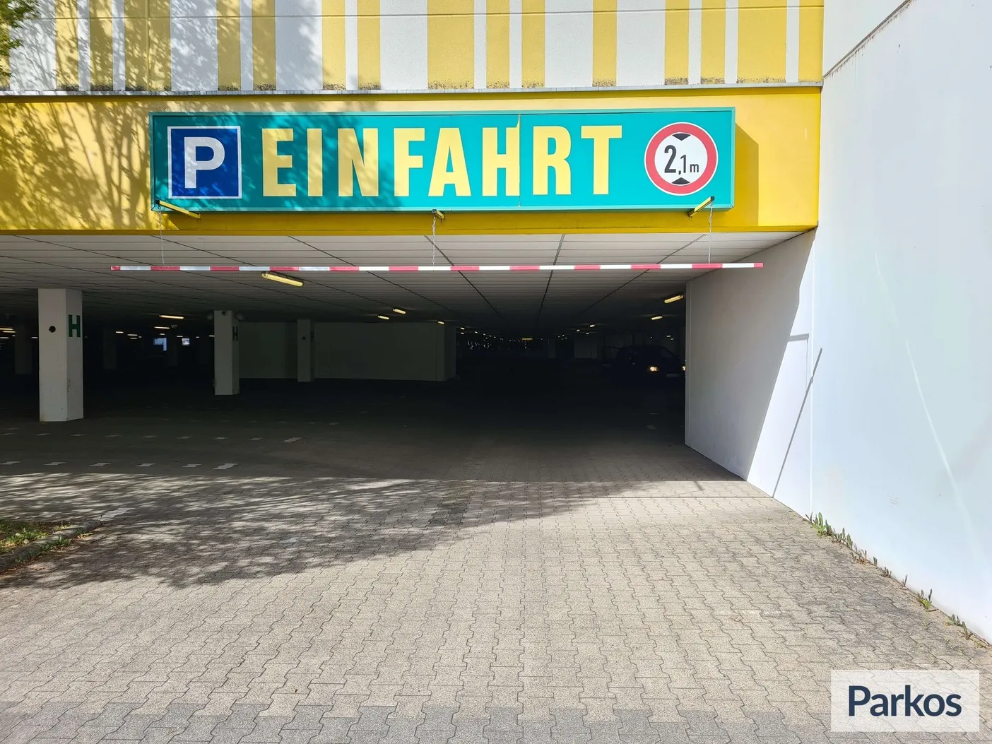 Parkoa - Parking Aéroport Stuttgart - picture 1