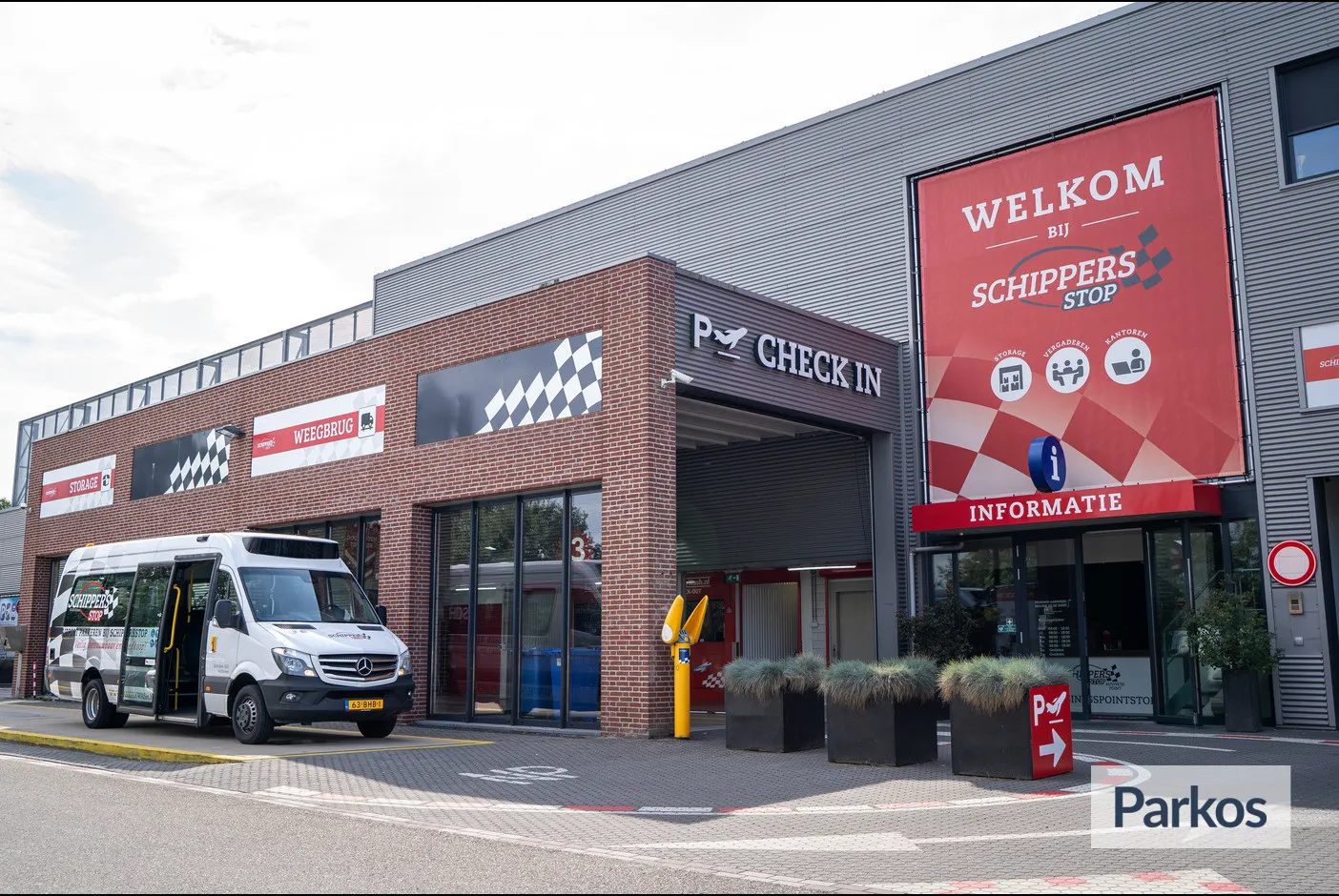 SchippersStop Park-Fly-Wash - Parking Aéroport Eindhoven - picture 1